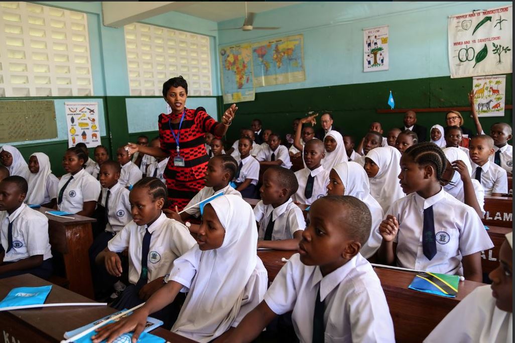 Students learning together